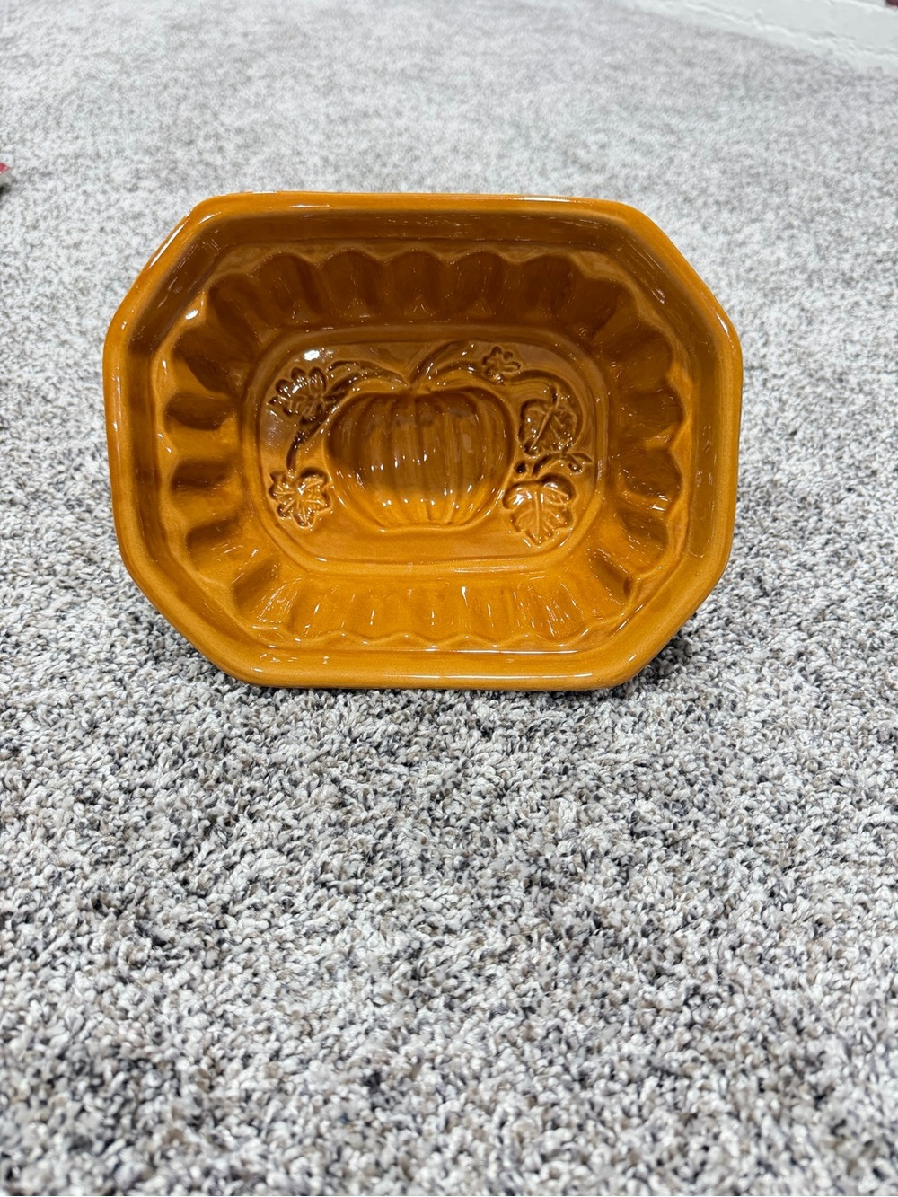 Crate&Barrel Glossy Amber Pumpkin Mold